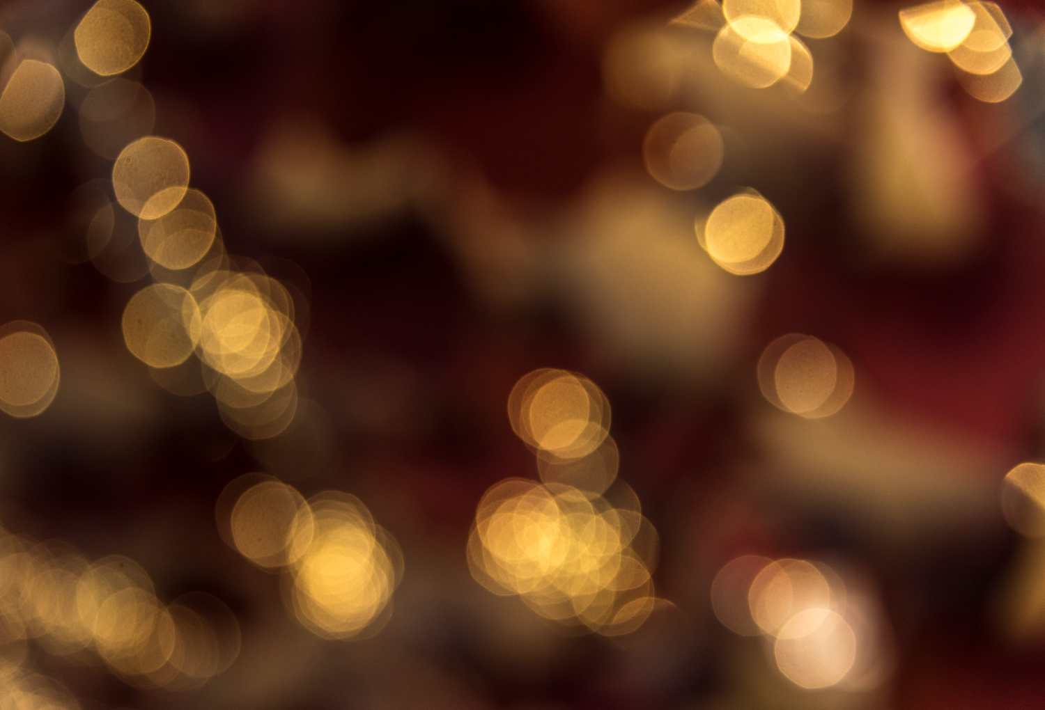 blurred-bokeh-style-lights-in-the-evenin