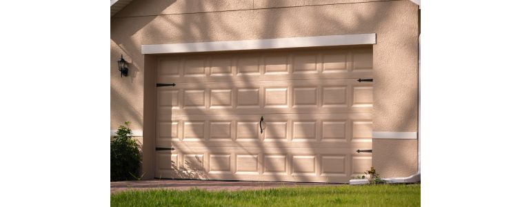 Consejos para elegir un motor para la puerta automática de un garaje